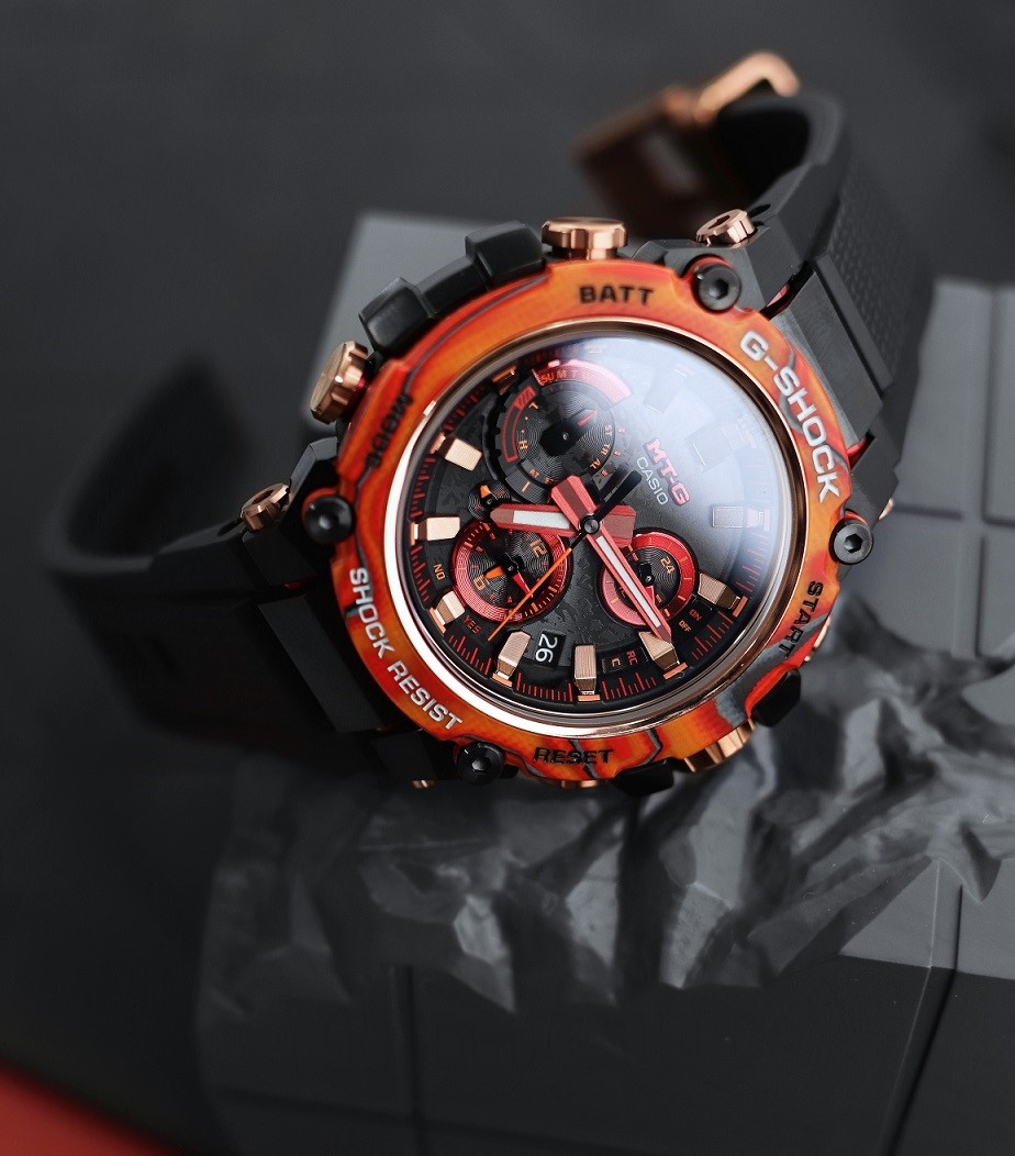 Casio G-Shock MT-G 40th Anniversary Flare Red MTG-B3000FR-1AER
